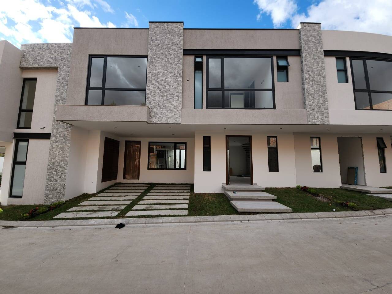 #MJ3126 - Casa para Venta en Cuenca - A