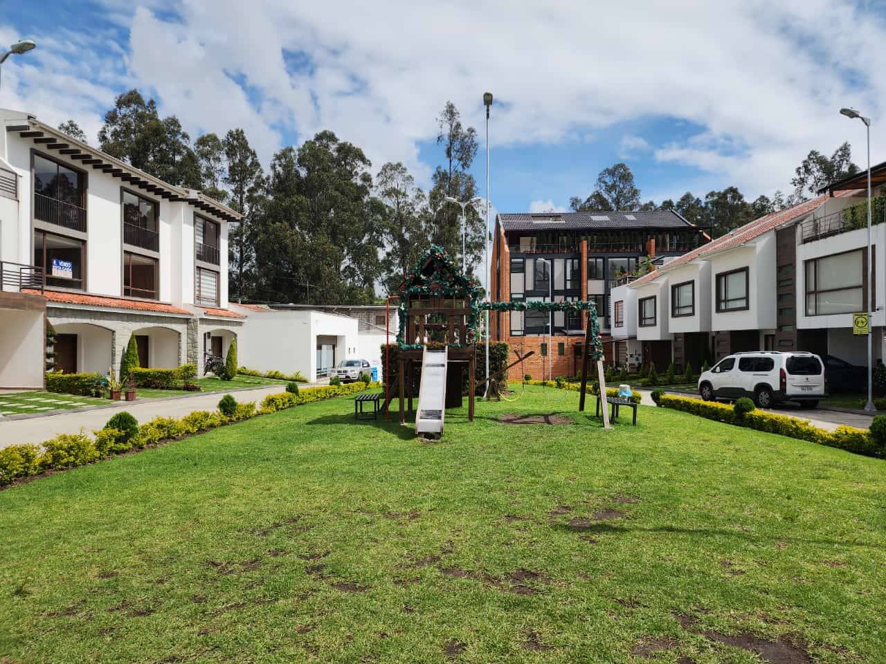 #MJ3201 - Casa para Venta en Cuenca - A