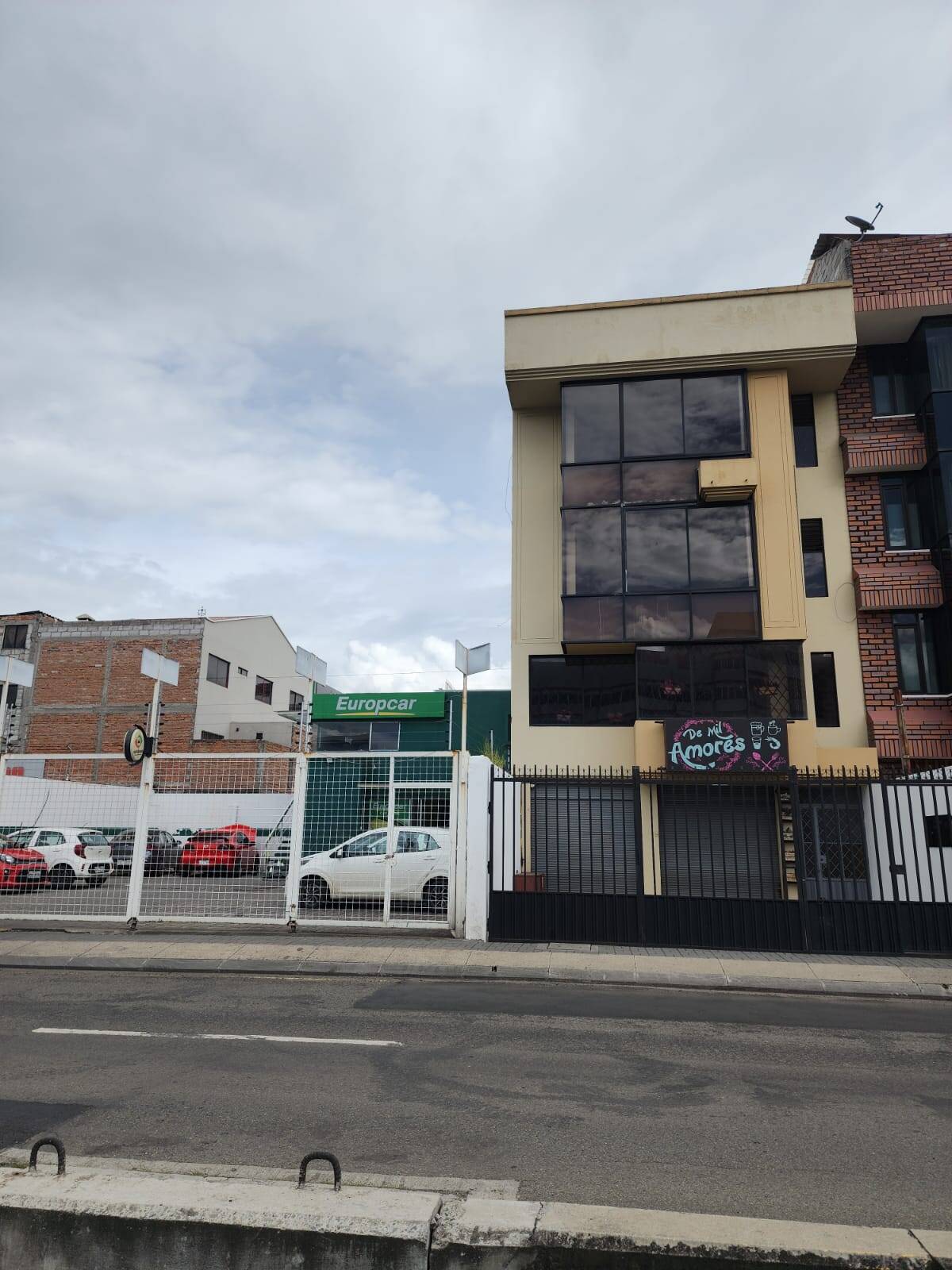 #MJ3223 - Edificio para Venta en Cuenca - A