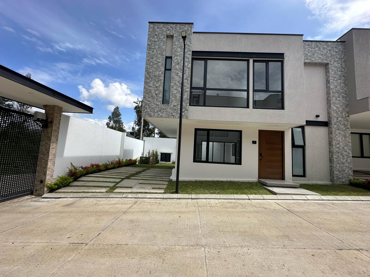 #MJ3149 - Casa para Venta en Cuenca - A