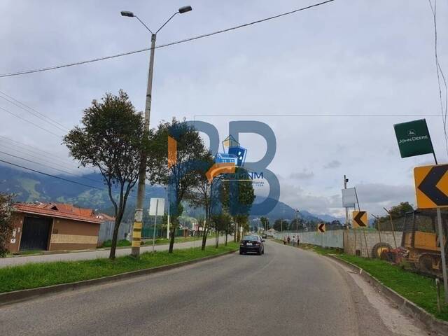 Terreno para Venta en Cuenca - 1