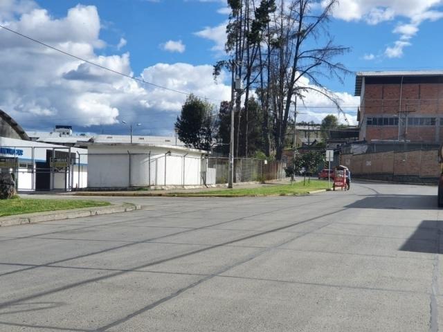 Venta en Parque Industrial - Cuenca
