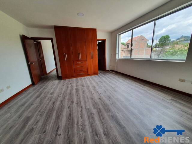 Casa para Venta en Cuenca - 4
