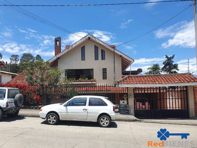 #MJ2748 - Casa para Venta en Cuenca - A - 1