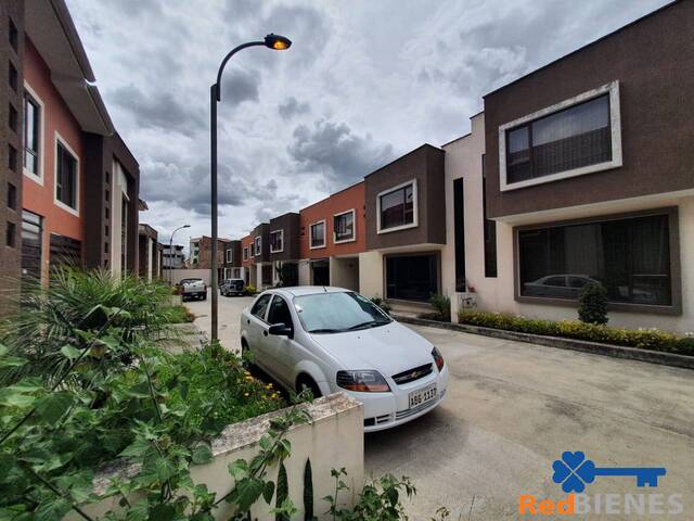 #MJ2802 - Casa para Venta en Cuenca - A - 2