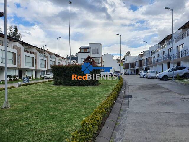 Casa para Venta en Cuenca - 1
