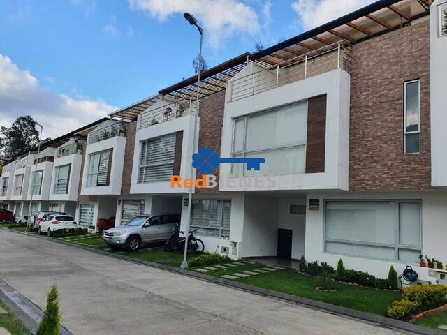Casa para Venta en Cuenca - 2
