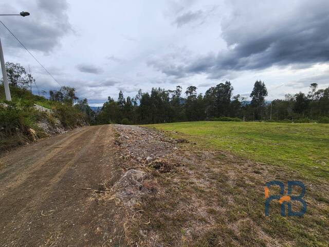 Terreno para Venta en Cuenca - 3