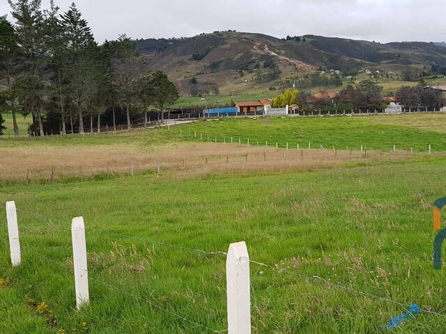 Terreno para Venta en Cuenca - 1