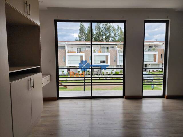 #MJ2935 - Casa para Venta en Cuenca - A - 1