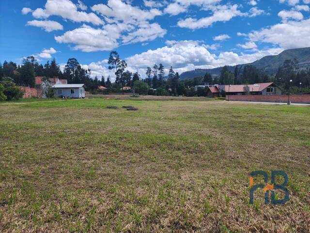 Terreno para Venta en Cuenca - 4