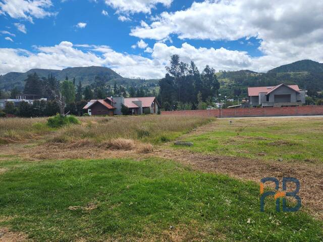 Terreno para Venta en Cuenca - 1