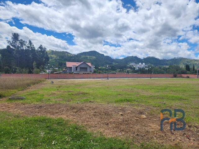 Terreno para Venta en Cuenca - 2