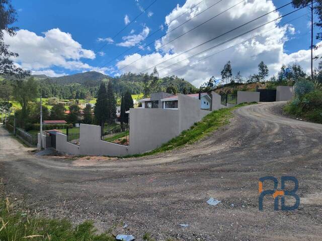 Terreno para Venta en Cuenca - 3