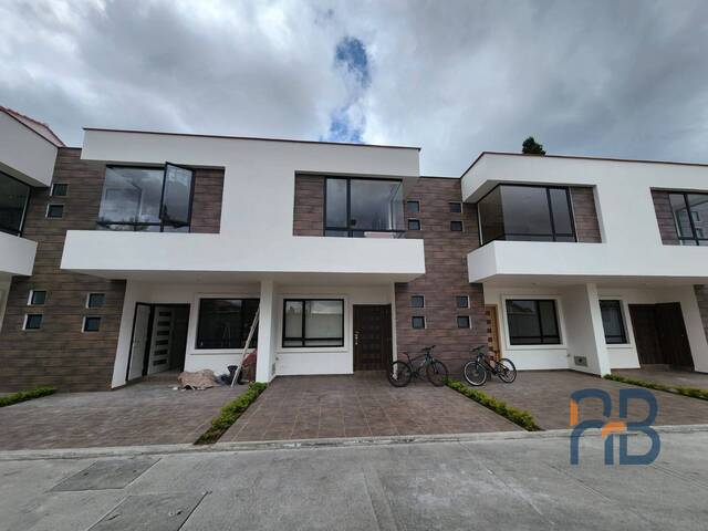 #MJ3016 - Casa para Venta en Cuenca - A - 1