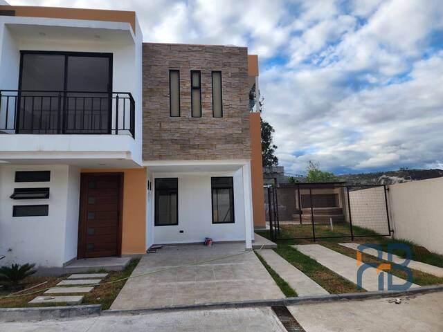 #MJ3035 - Casa para Venta en Cuenca - A - 1