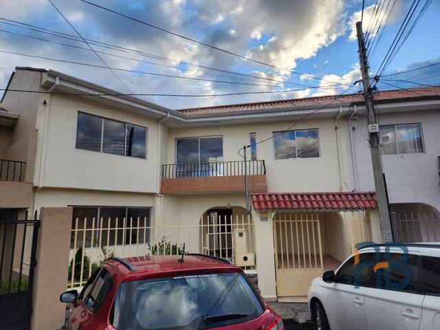 Venta en Las Pencas - Cuenca