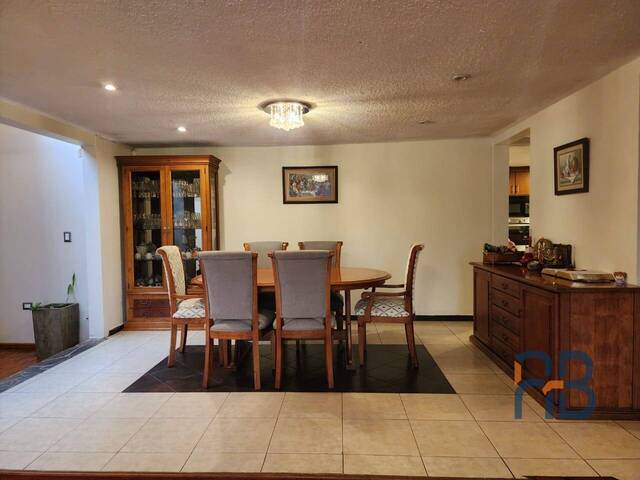 #MJ3194 - Casa para Venta en Cuenca - A