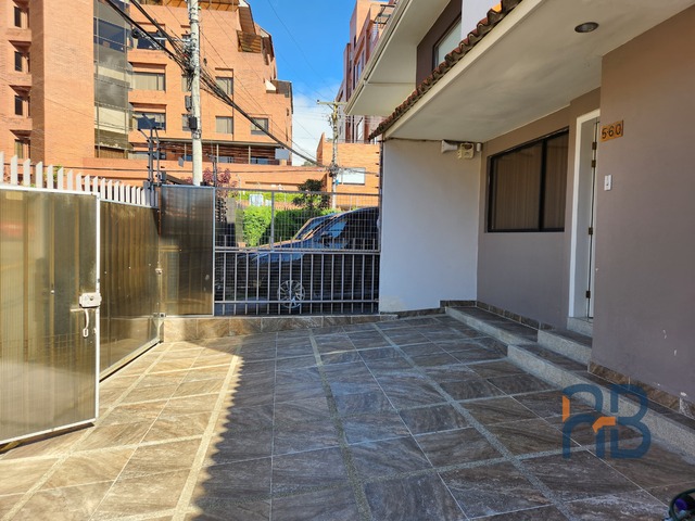 Venta en Cazhapata - Cuenca