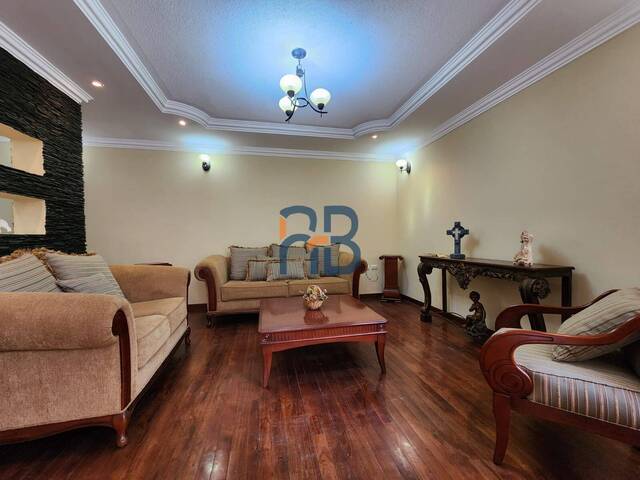 Casa para Venta en Cuenca - 5