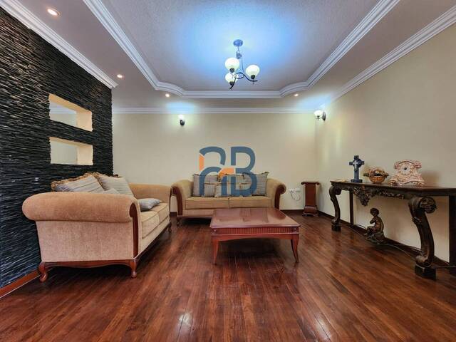 Casa para Venta en Cuenca - 3