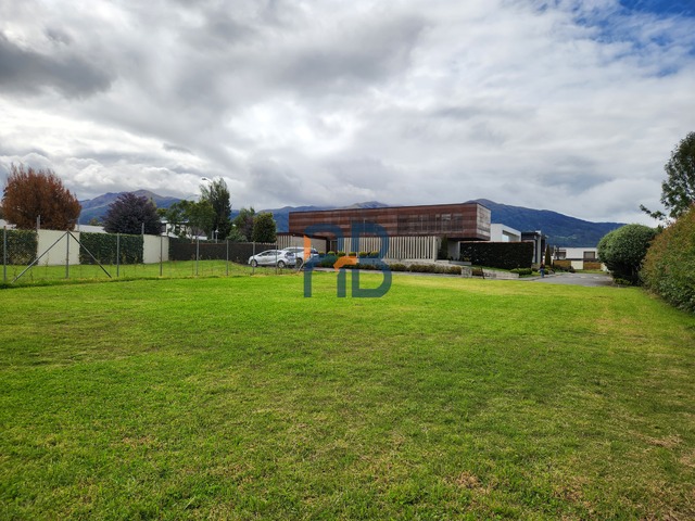 #MJ3249 - Terreno para Venta en Cuenca - A - 3