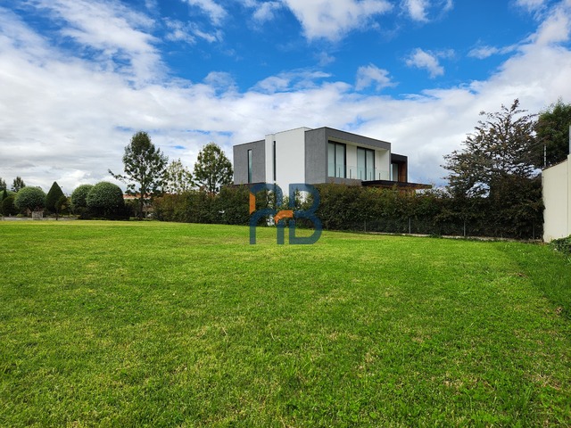 Terreno para Venta en Cuenca - 5