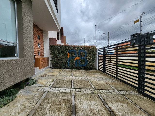 Casa para Venta en Cuenca - 4