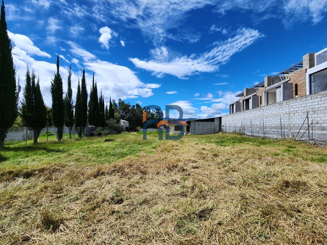 Terreno para Venta en Cuenca - 4