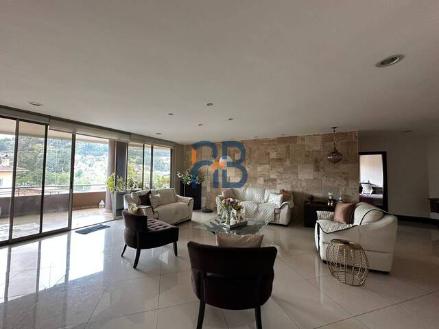 #MJ3270 - Departamento para Venta en Cuenca - A