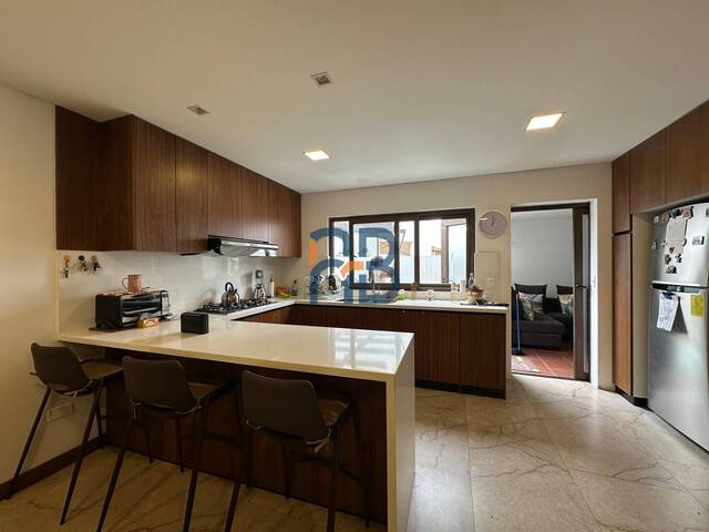 #MJ3275 - Departamento para Venta en Cuenca - A