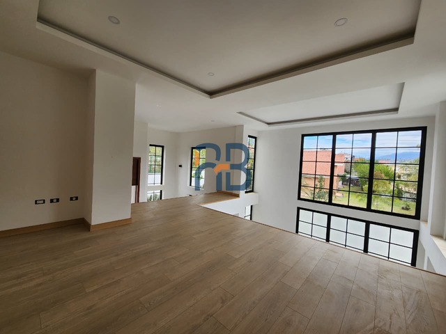 Casa para Venta en Cuenca - 5