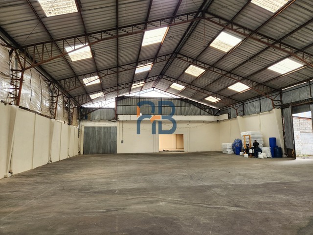 Bodega para Venta en Cuenca - 4