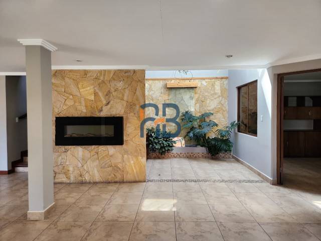 Casa para Venta en Cuenca - 5