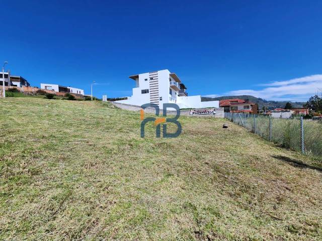 #MJ3272 - Terreno para Venta en Cuenca - A