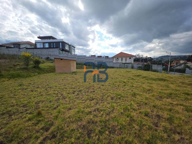#MJ3295 - Terreno para Venta en Cuenca - A