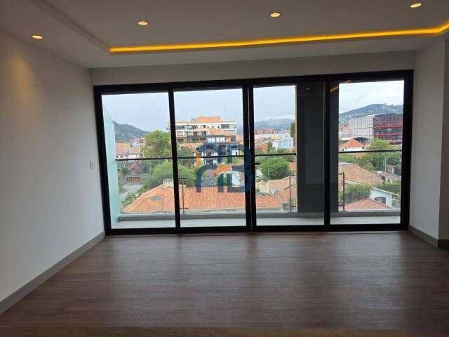 Venta en Parque El Recreo - Cuenca