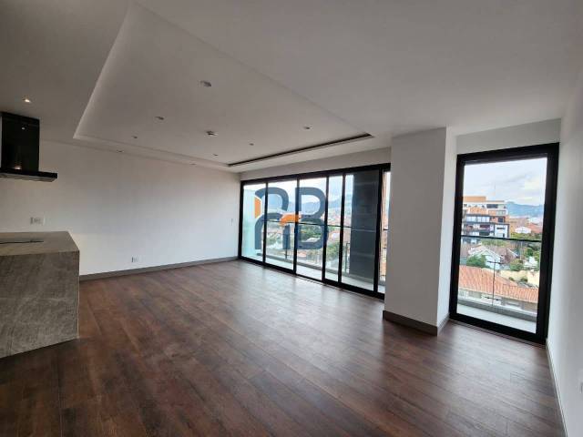 #MJ3302 - Departamento para Venta en Cuenca - A