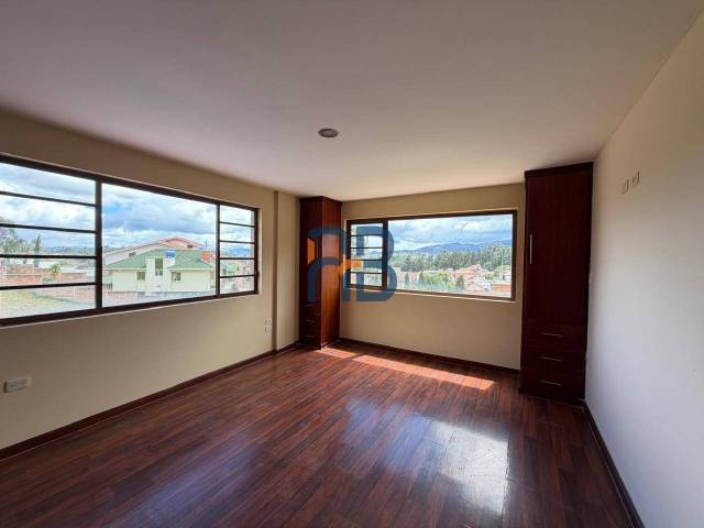Casa para Venta en Cuenca - 5