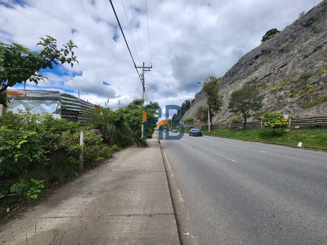 #MJ3310 - Terreno para Venta en Cuenca - A