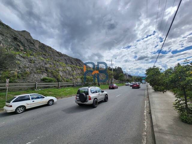 Terreno para Venta en Cuenca - 4