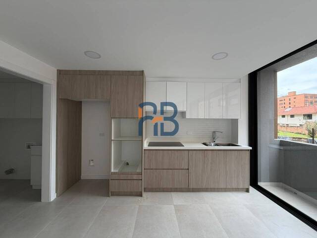 #MJ3301 - Departamento para Venta en Cuenca - A