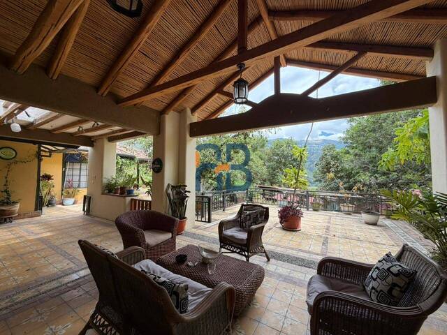 Hacienda - Quinta para Venta en Paute - 2