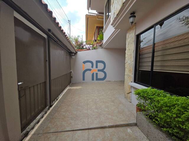 Casa para Venta en Cuenca - 4