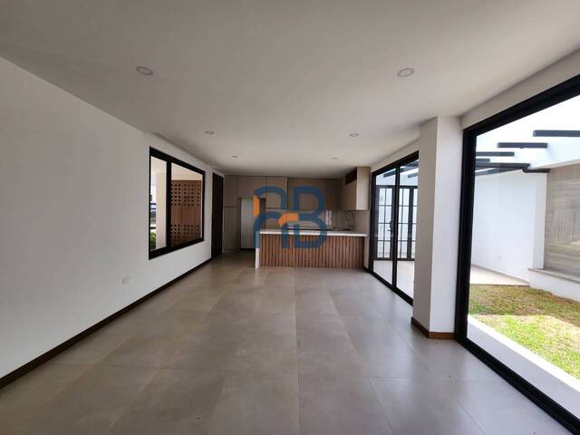 #MJ3333 - Casa para Alquiler en Cuenca - A