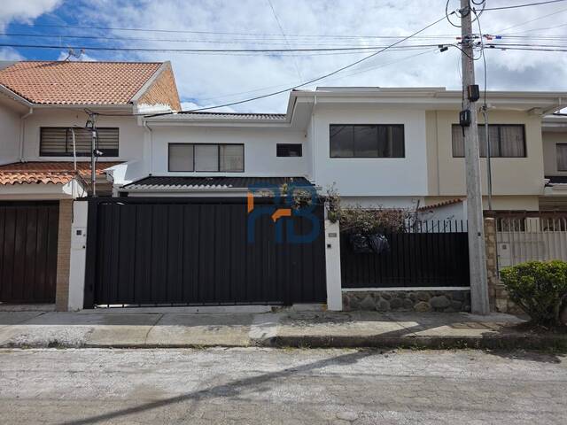 #MJ3334 - Casa para Venta en Cuenca - A