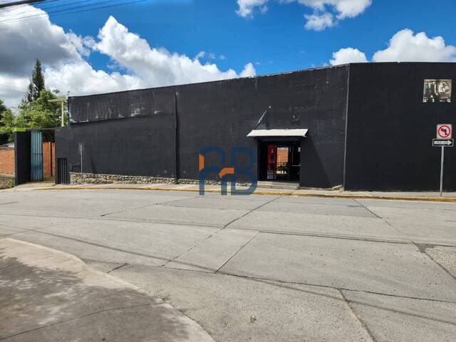 #MJ3335 - Terreno para Venta en Cuenca - A