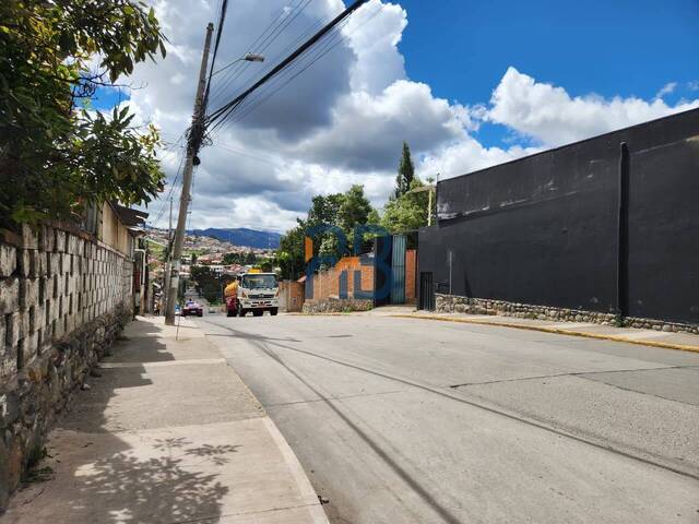 Terreno para Venta en Cuenca - 5