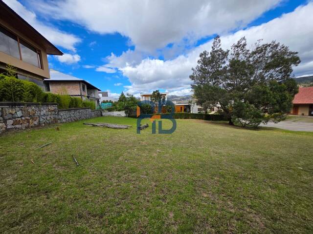 #MJ3345 - Terreno para Venta en Cuenca - A