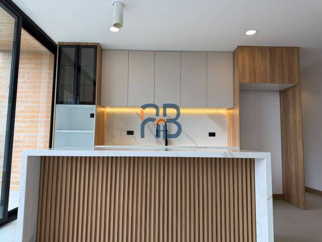#MJ3350 - Departamento para Venta en Cuenca - A